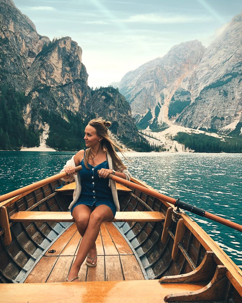 De iconische roeibootje van Lago di Braies